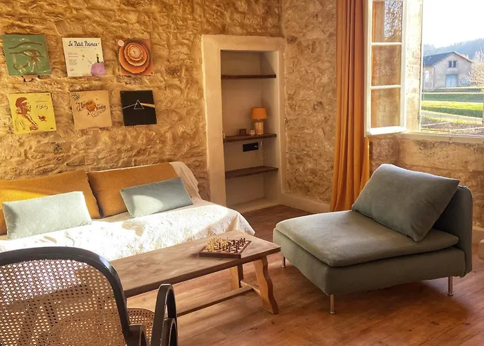 بيت ضيافة Maison As Cambous Sauveterre-la-Lémance