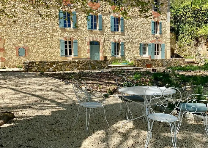 Maison As Cambous بيت ضيافة Sauveterre-la-Lémance